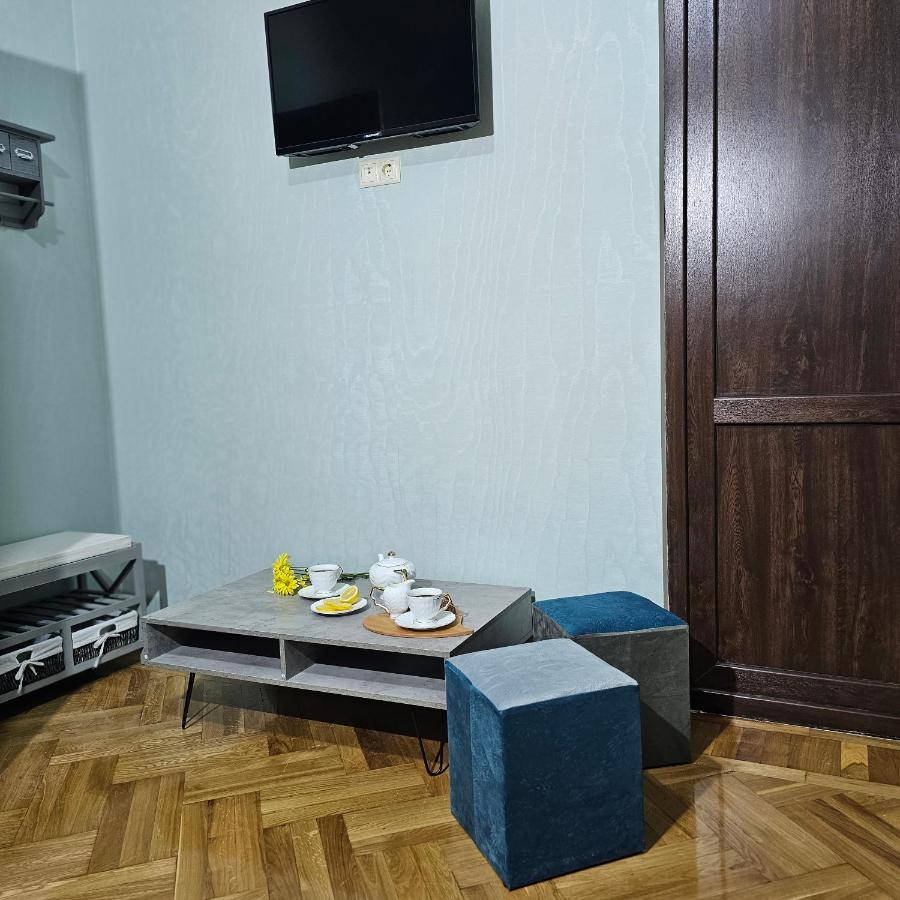 Отель Memory Basket Кутаиси Экстерьер фото