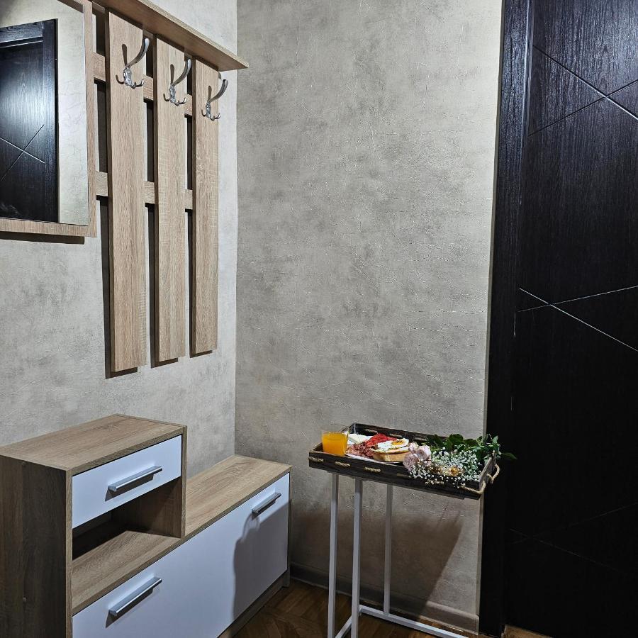 Отель Memory Basket Кутаиси Экстерьер фото