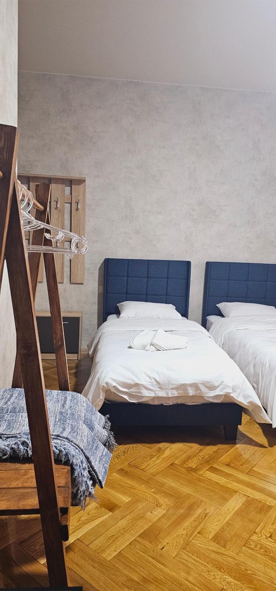 Отель Memory Basket Кутаиси Экстерьер фото