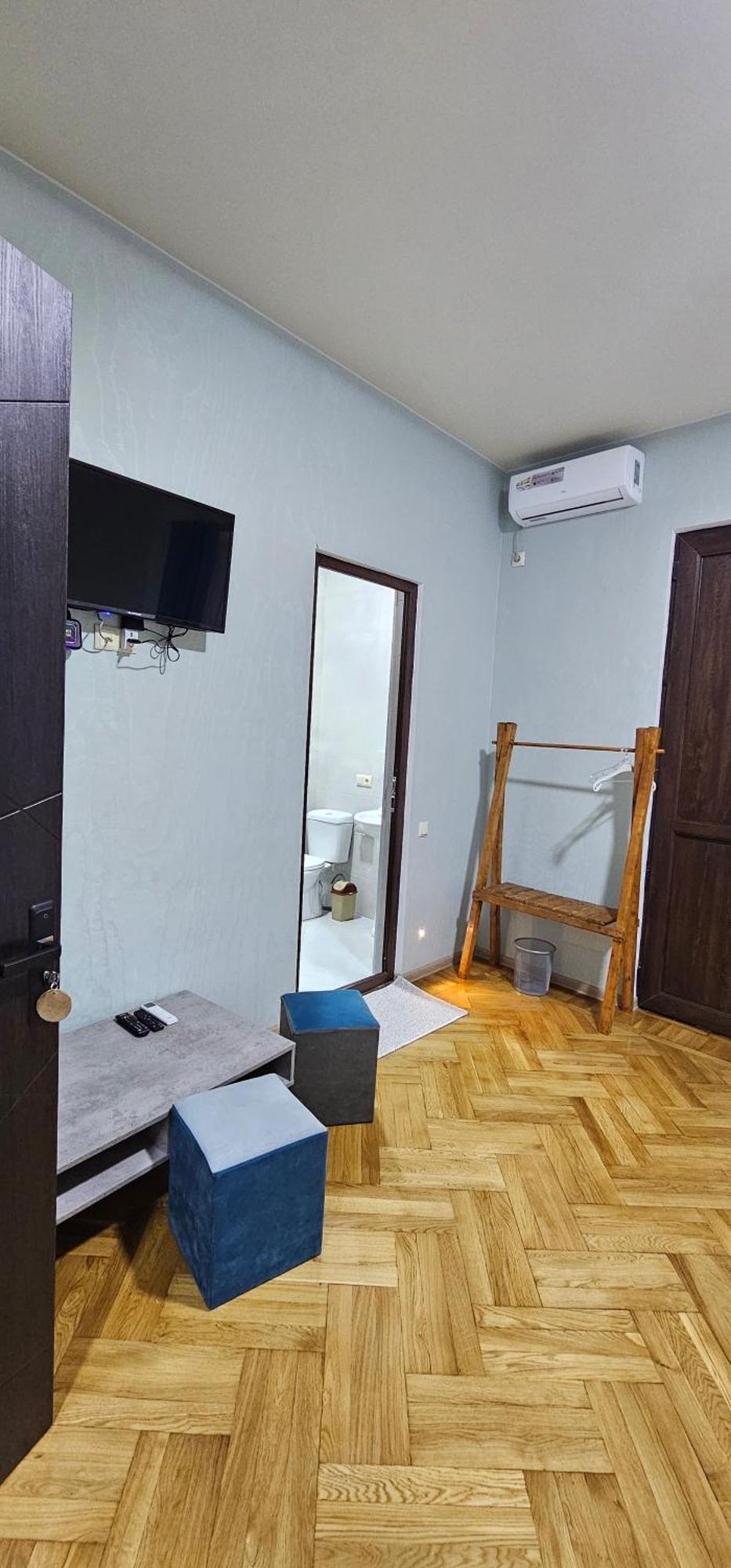 Отель Memory Basket Кутаиси Экстерьер фото