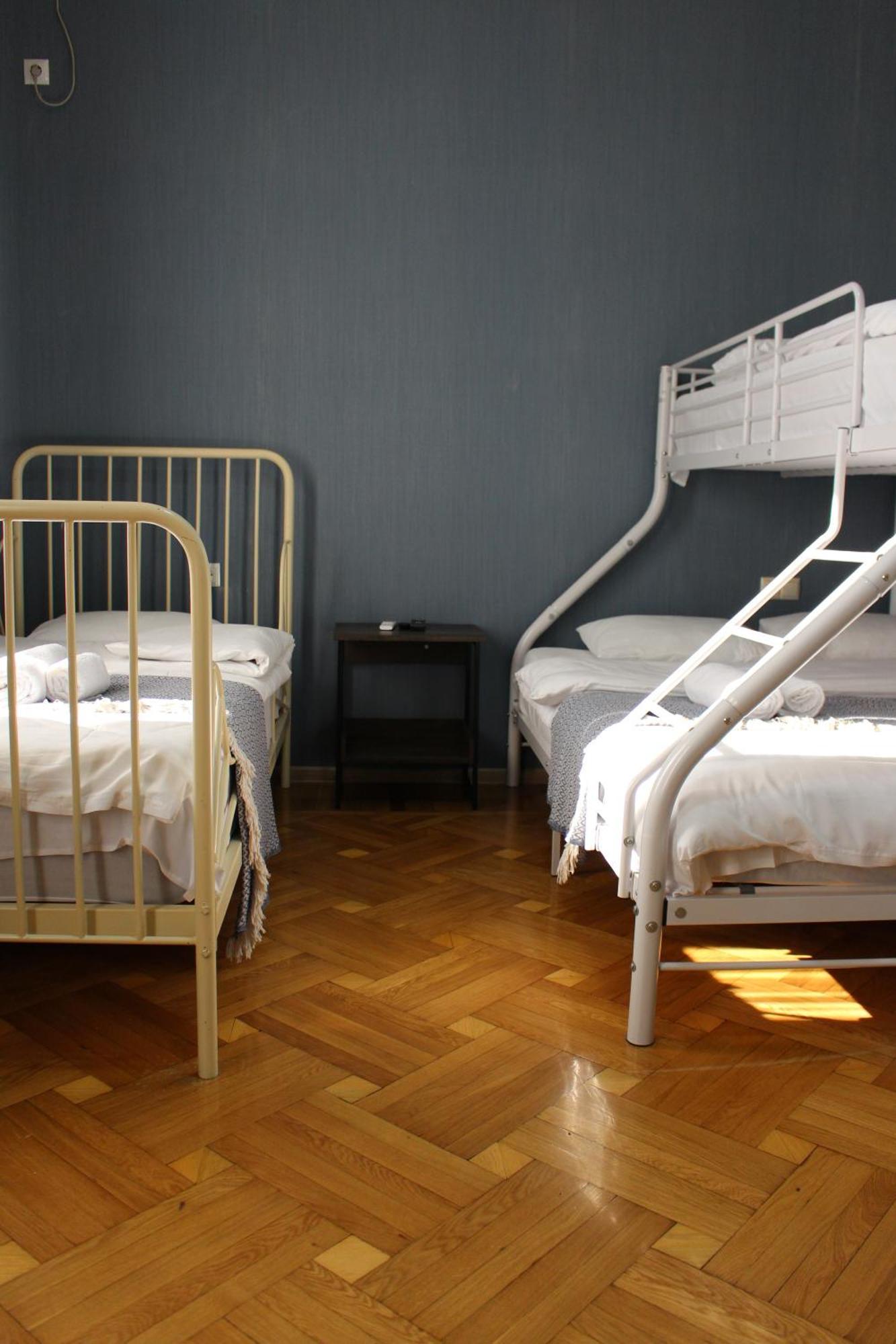 Отель Memory Basket Кутаиси Экстерьер фото